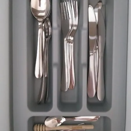 Milmari Sara P61 Apartamento *